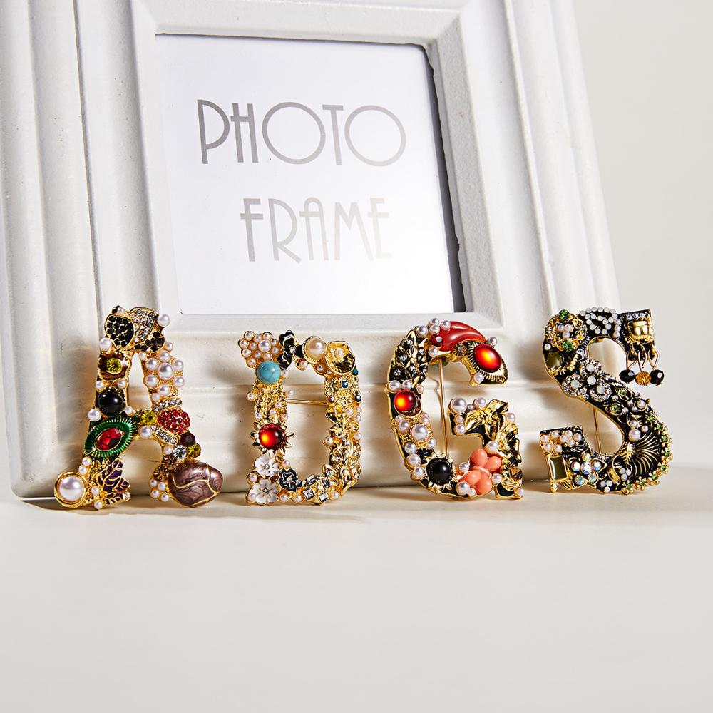 Embroidery Letter M - Moda emalia perła Rhinestone list inicjały