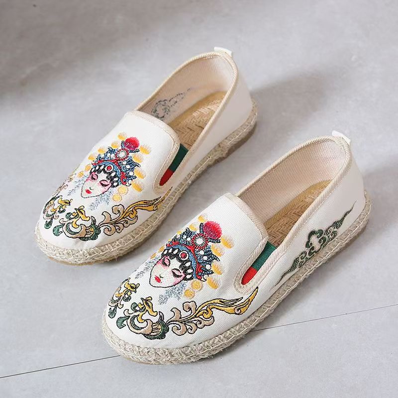 Embroidery Style - Damskie płaskie buty z haftowanego materiału,