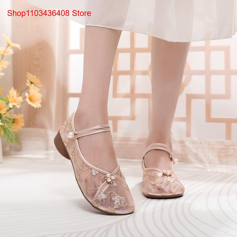 Nowe siateczkowe buty na niski – Embroidery Style recenzja i cena