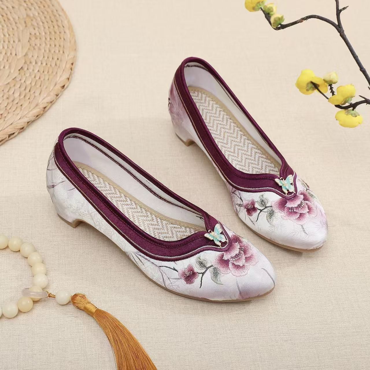 Damskie buty Cheongsam na nisk – Embroidery Style recenzja i cena