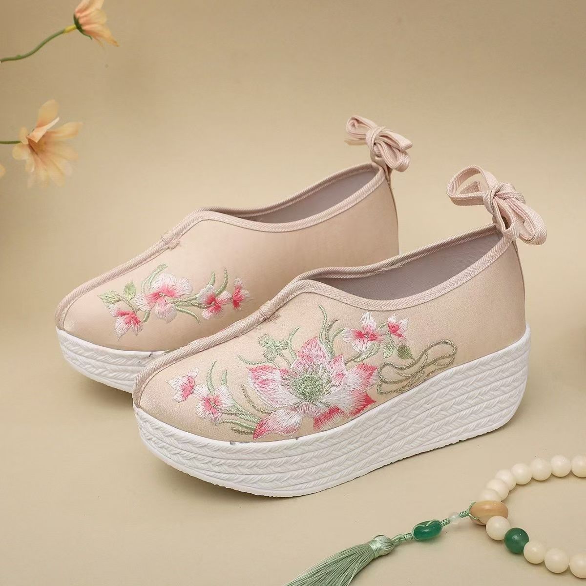 Damskie etniczne buty na kotur – Embroidery Style recenzja i cena