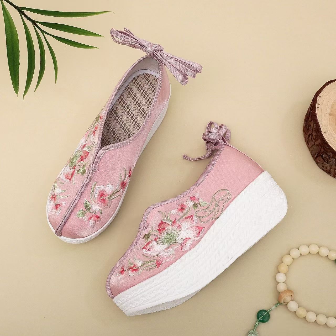 Damskie etniczne buty na kotur – Embroidery Style recenzja i cena