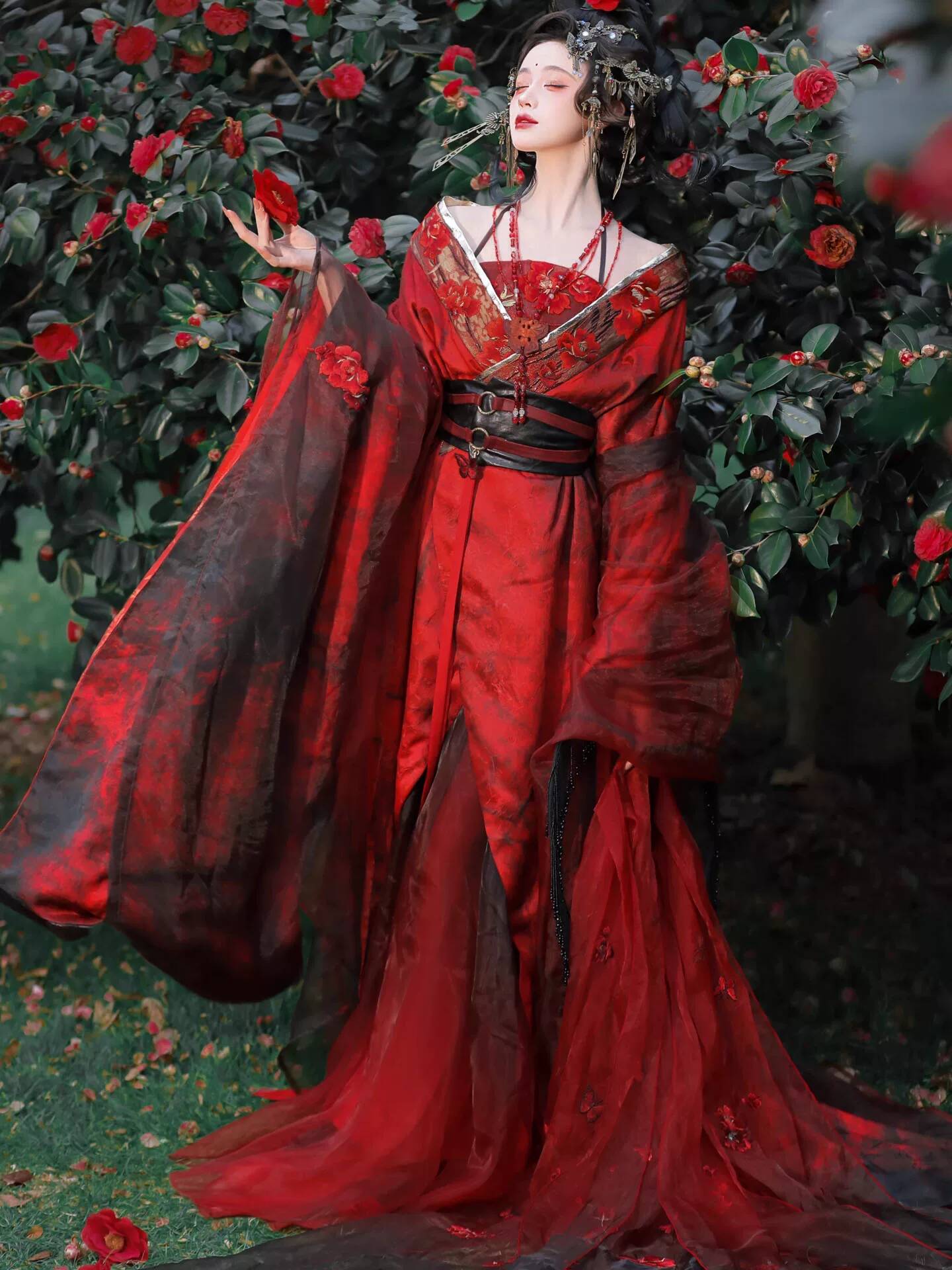 Nowy Datura Czerwony Hanfu Dam – Embroidery Style recenzja i cena