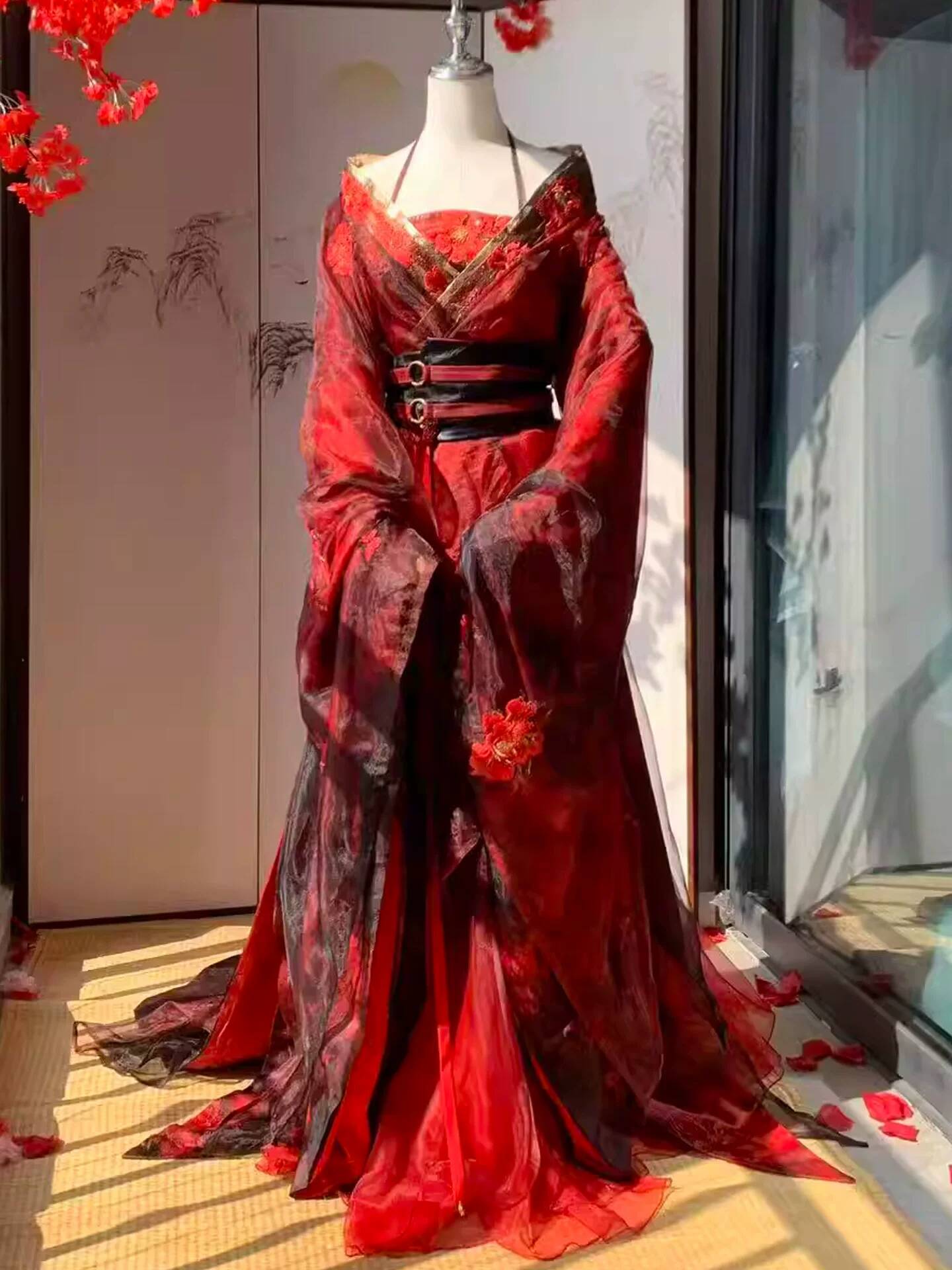 Nowy Datura Czerwony Hanfu Dam – Embroidery Style recenzja i cena