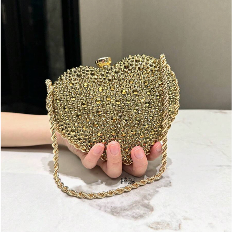 Torebki crossbody Love Diamond – Embroidery Design Love recenzja i cena